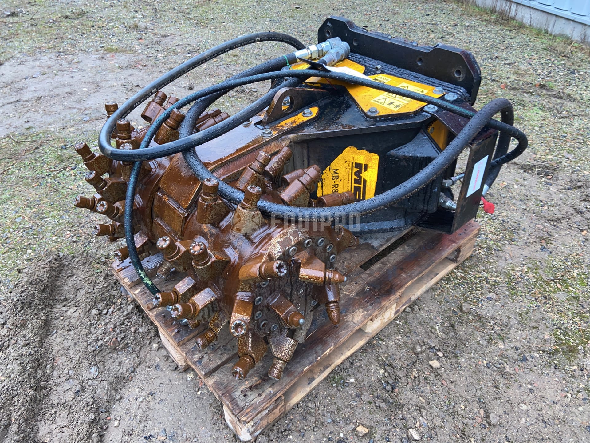 MB Crusher R800 - - Gebruikte Asfaltfrees