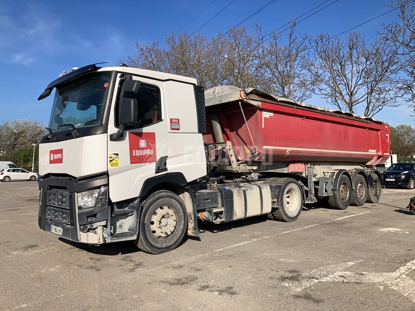 Renault T 440 with Schmitz SGF S3 tipper semi-trailer - - Used Tipper Truck