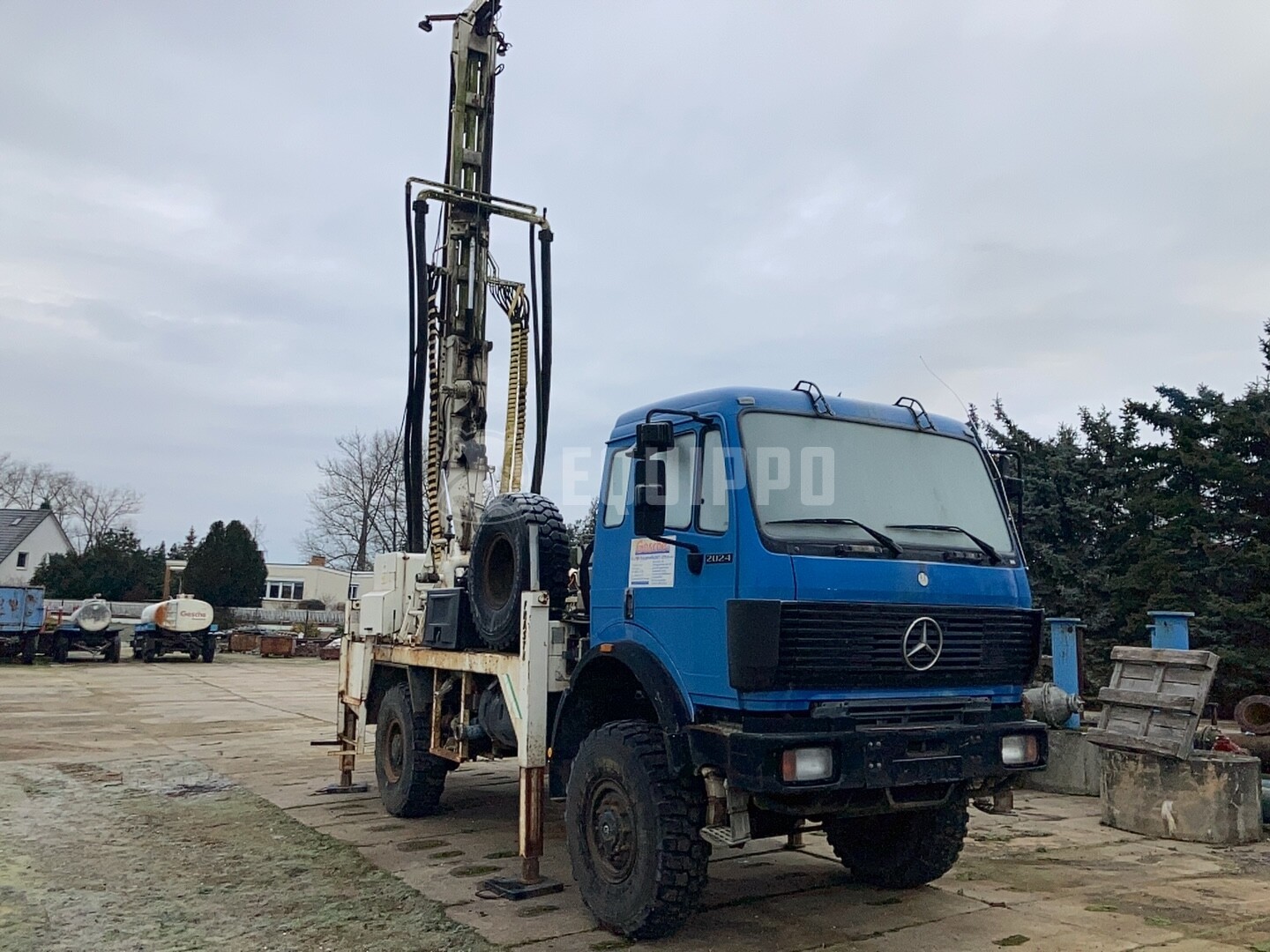 Fraste FS250 water well Drill on Mercedes-Benz chassis - - Used Drill