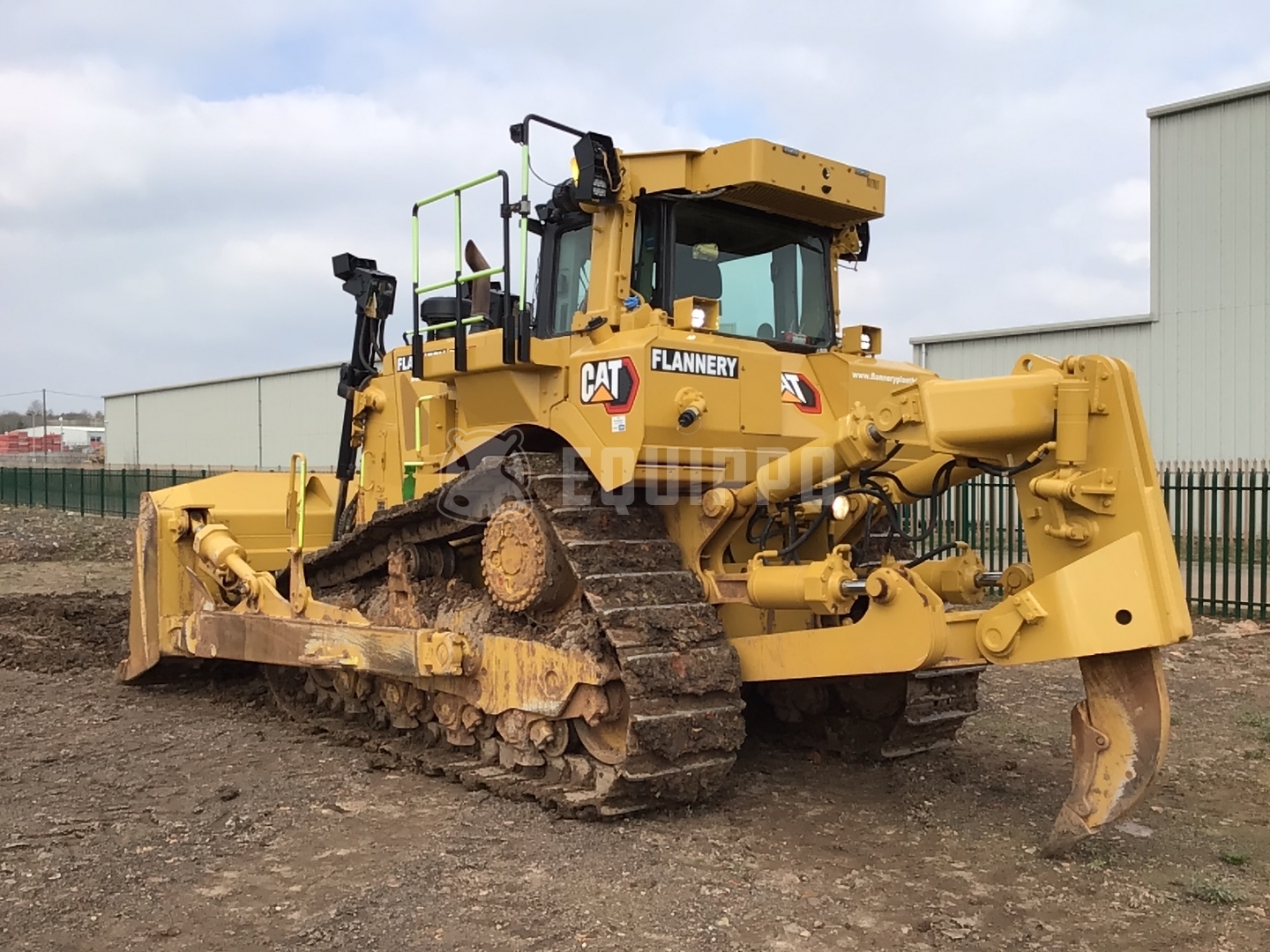 Caterpillar D8T with SU blade and single shank ripper - - Used Tracked Dozer