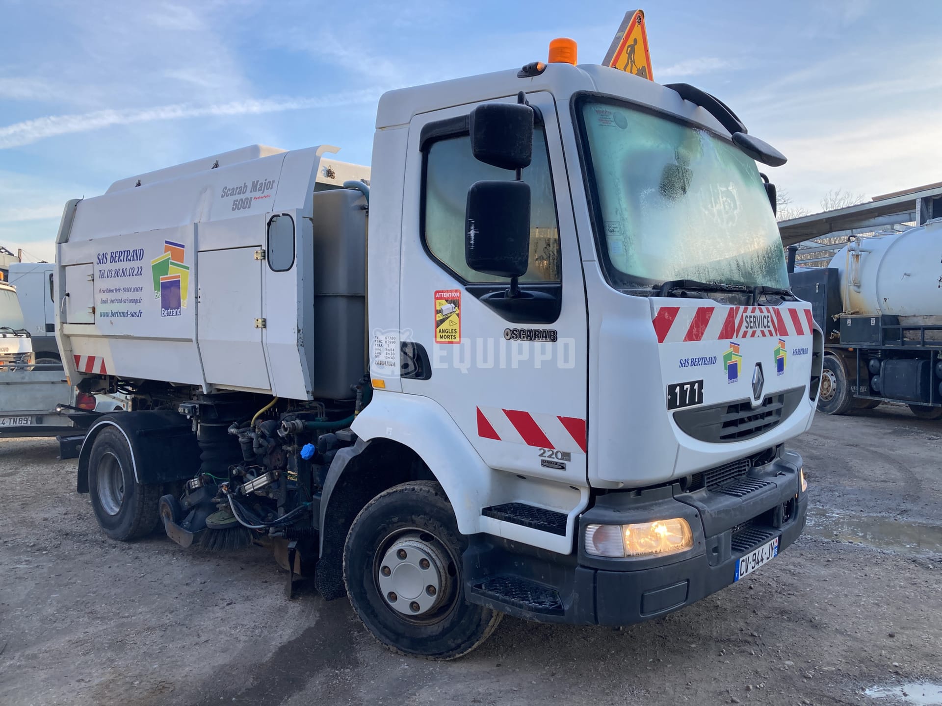 Renault 220 Scarab Major 5001 - - Used Sweeper