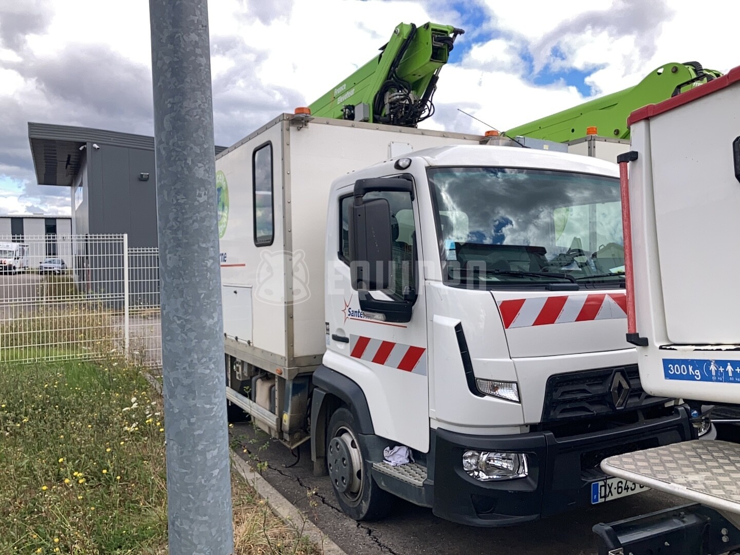 Renault 72 CPM OMP : 6044 - - Used Truck-Mounted Boom Lift