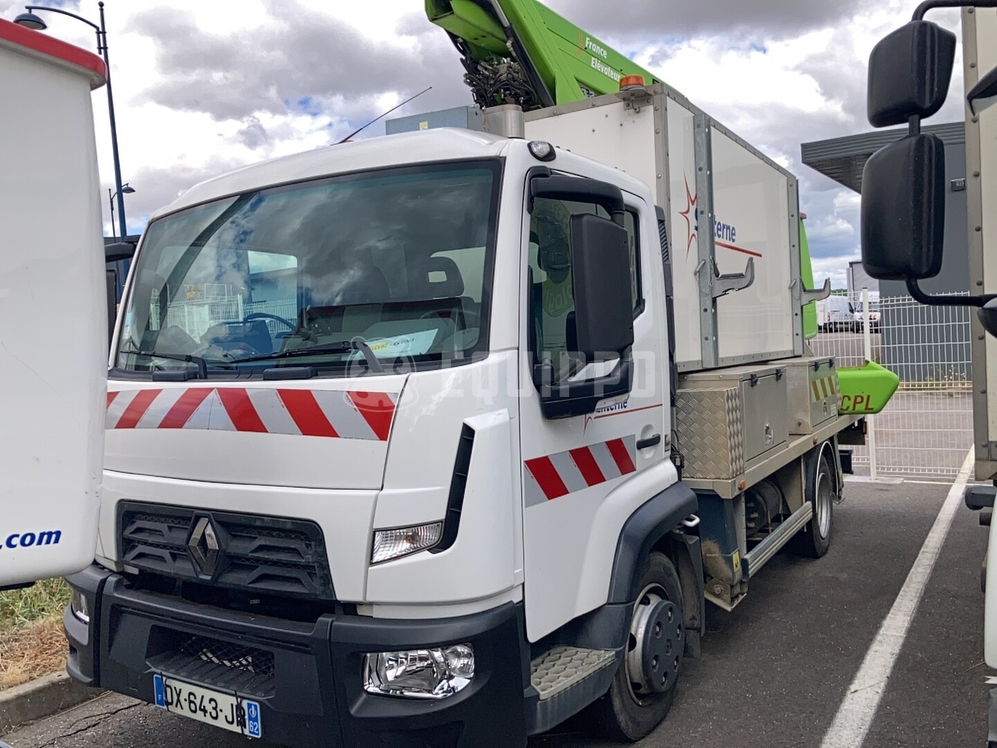 Renault 72 CPM OMP : 6044 - - Used Truck-Mounted Boom Lift