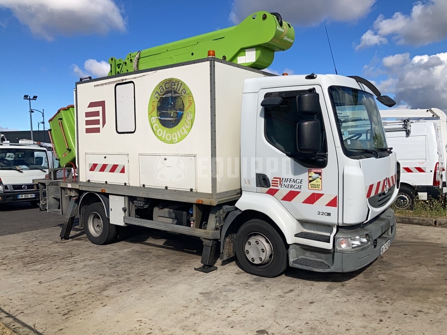 Renault 182 CPM OMP : 3693 - - Used Truck-Mounted Boom Lift