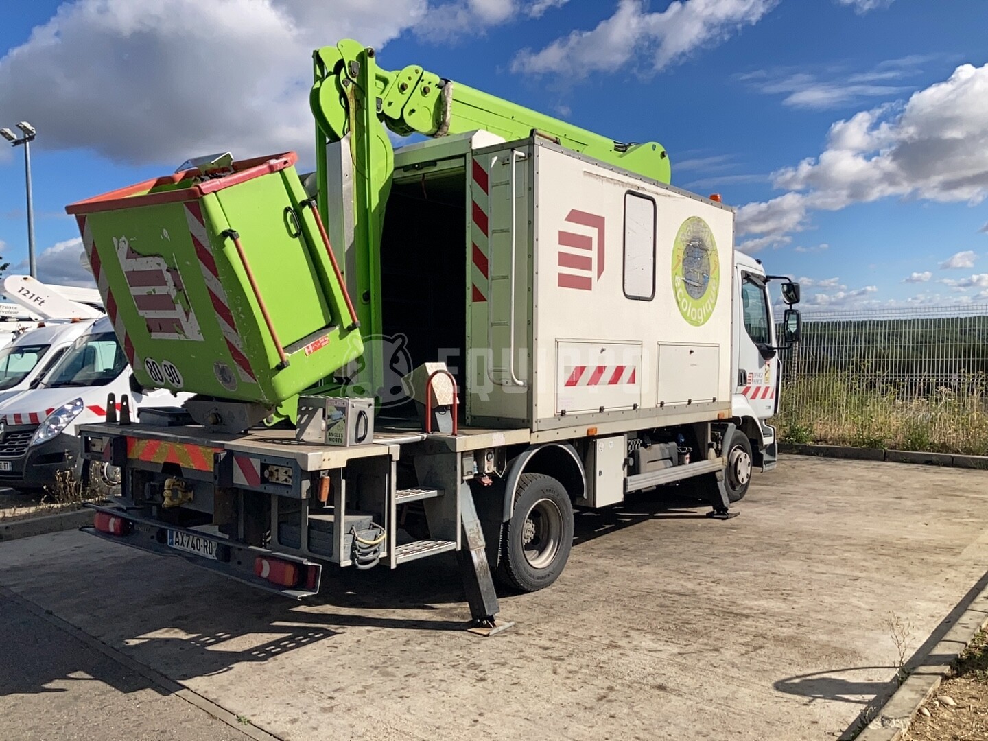Renault 182 CPM OMP : 3693 - - Used Truck-Mounted Boom Lift