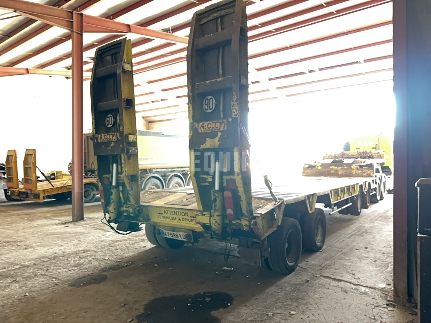 ACTM S70-15 4-axles & hydraulic ramps - - Used Low Bed Semi-trailer