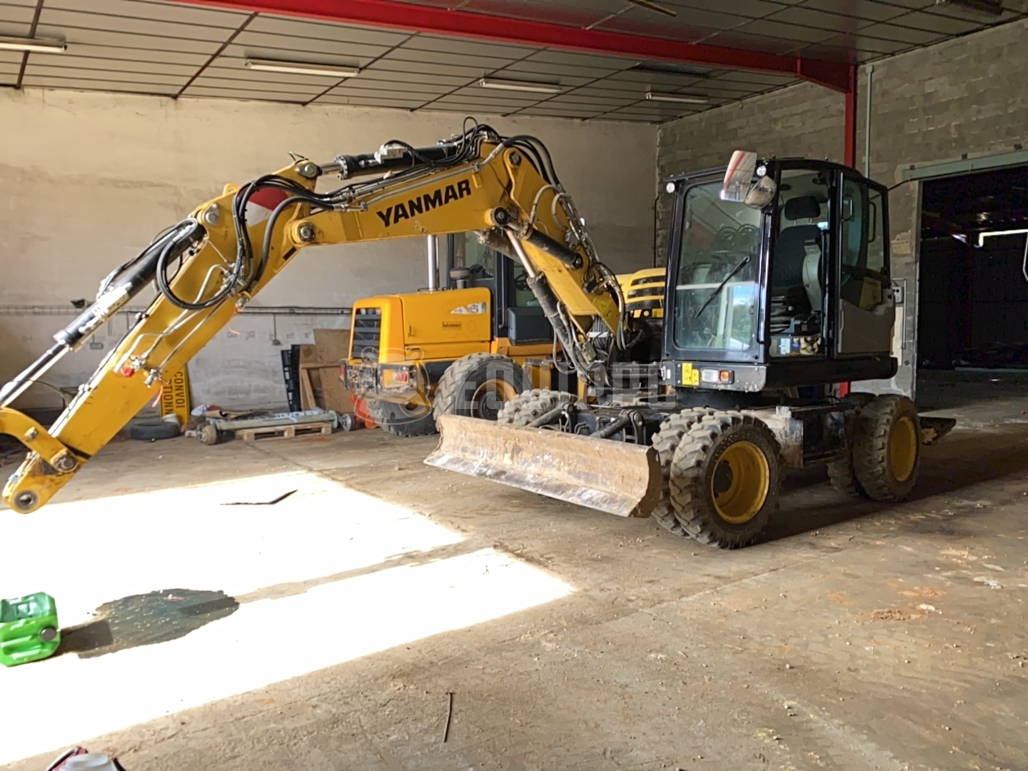 Yanmar B95W - - Used Wheeled Excavator