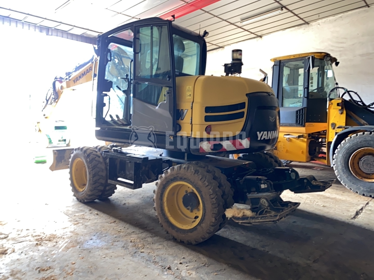 Yanmar B95W - - Used Wheeled Excavator