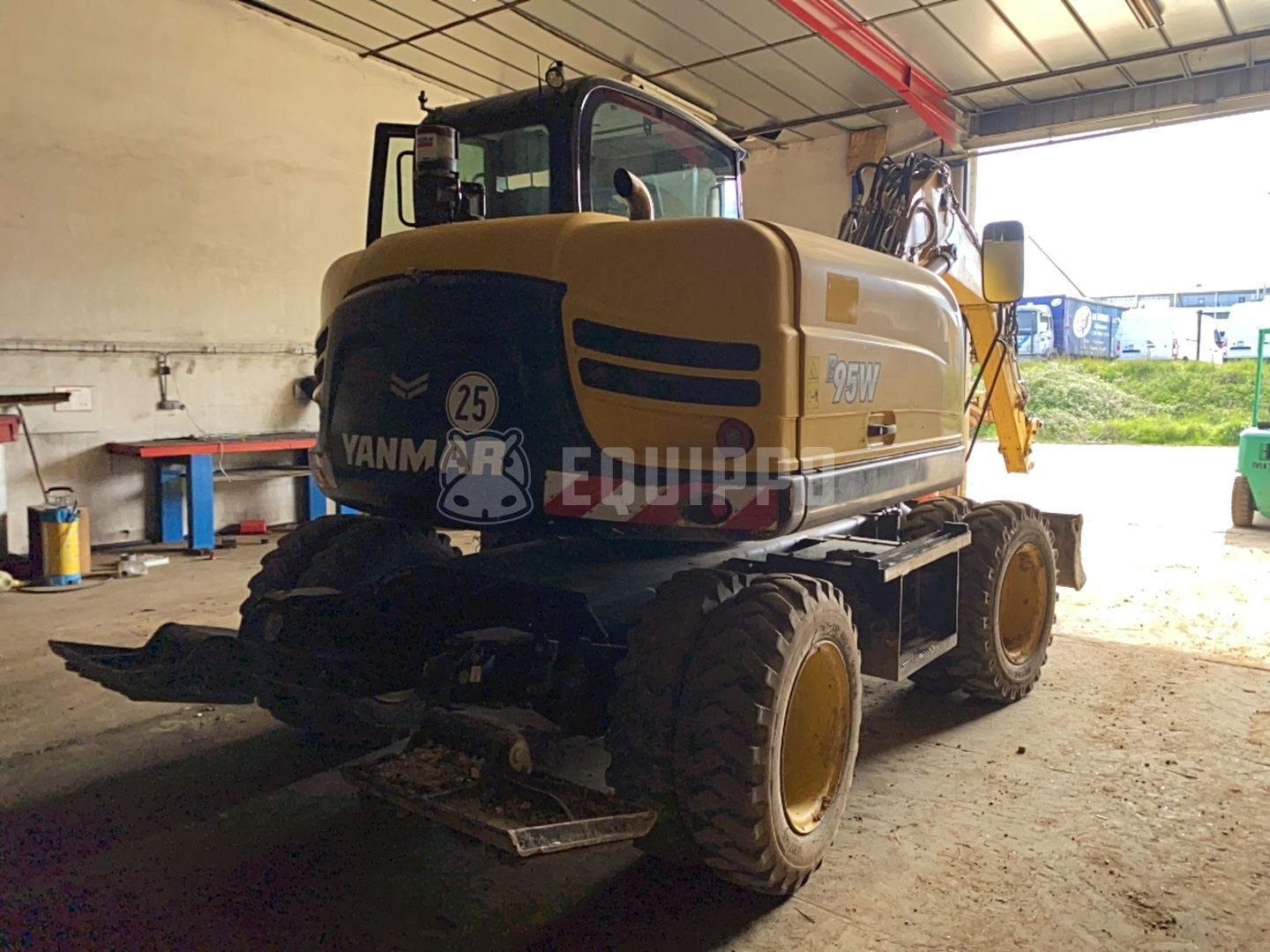 Yanmar B95W - - Used Wheeled Excavator
