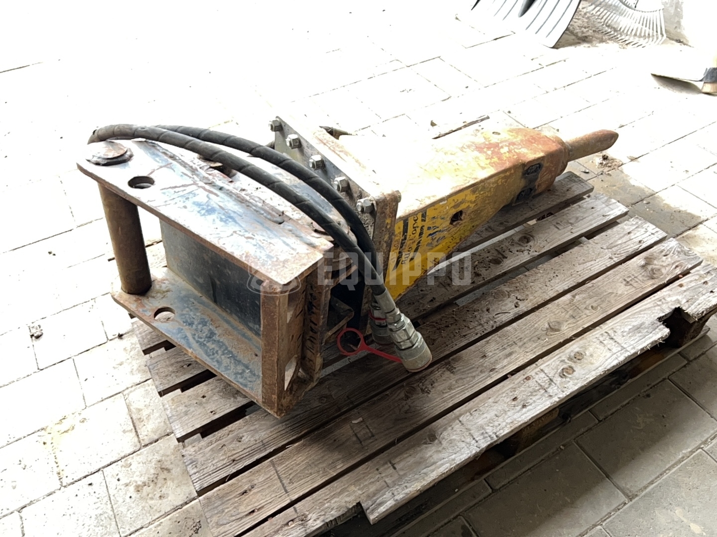 Atlas Copco Sbc 410 MS08 to fit 15 ton excavator - - Used Hydraulic Hammer
