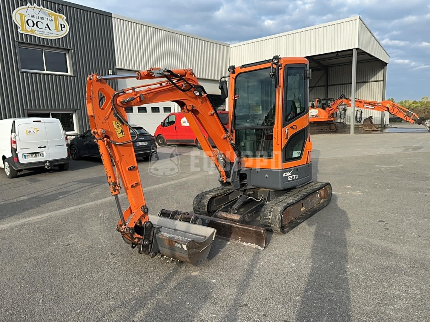 Doosan DX27Z with 3 buckets - - Used Mini Excavator < 7t