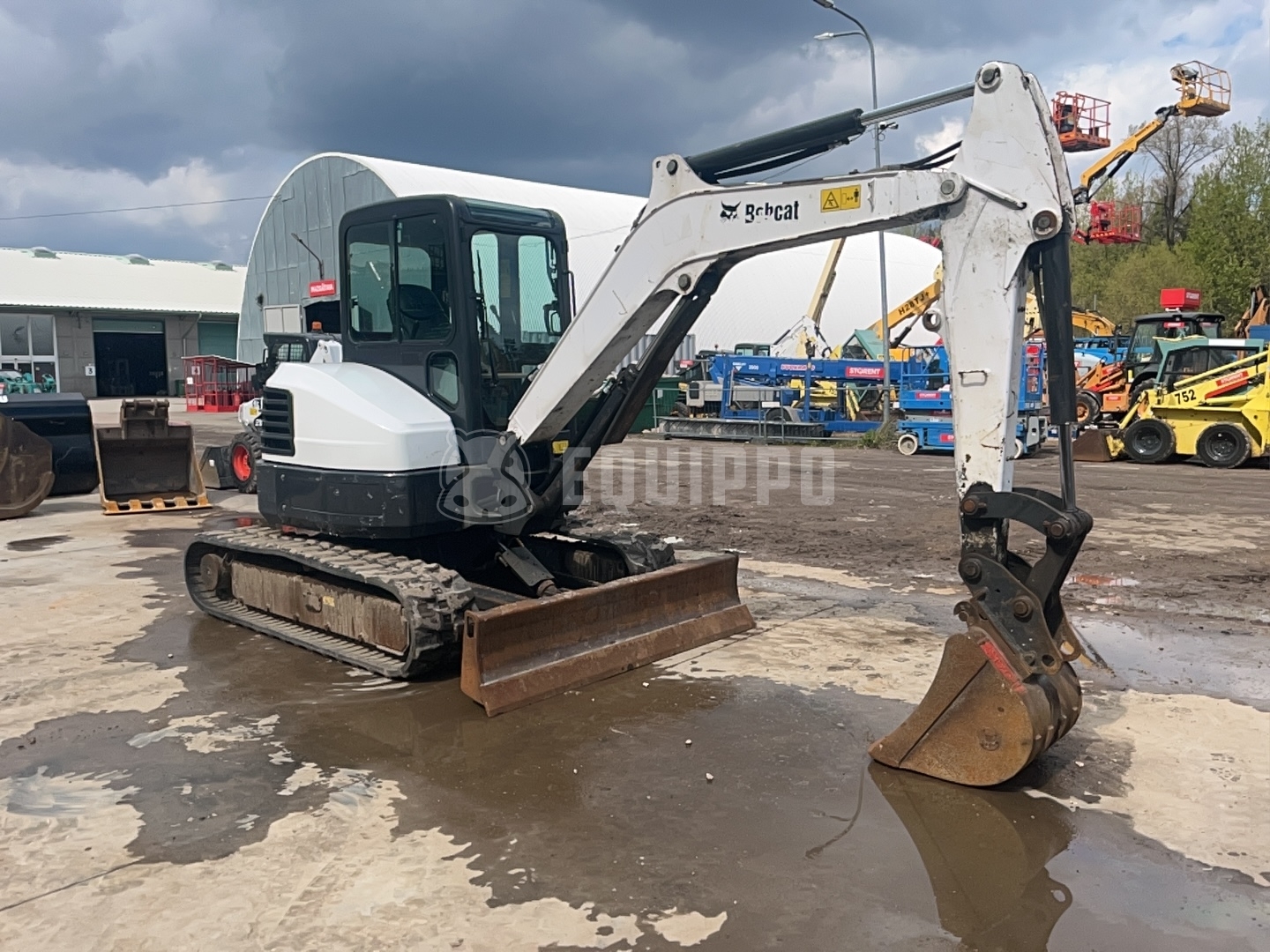 Bobcat E45 met 2 graafbakken - - Gebruikte Mini graafmachine < 7t