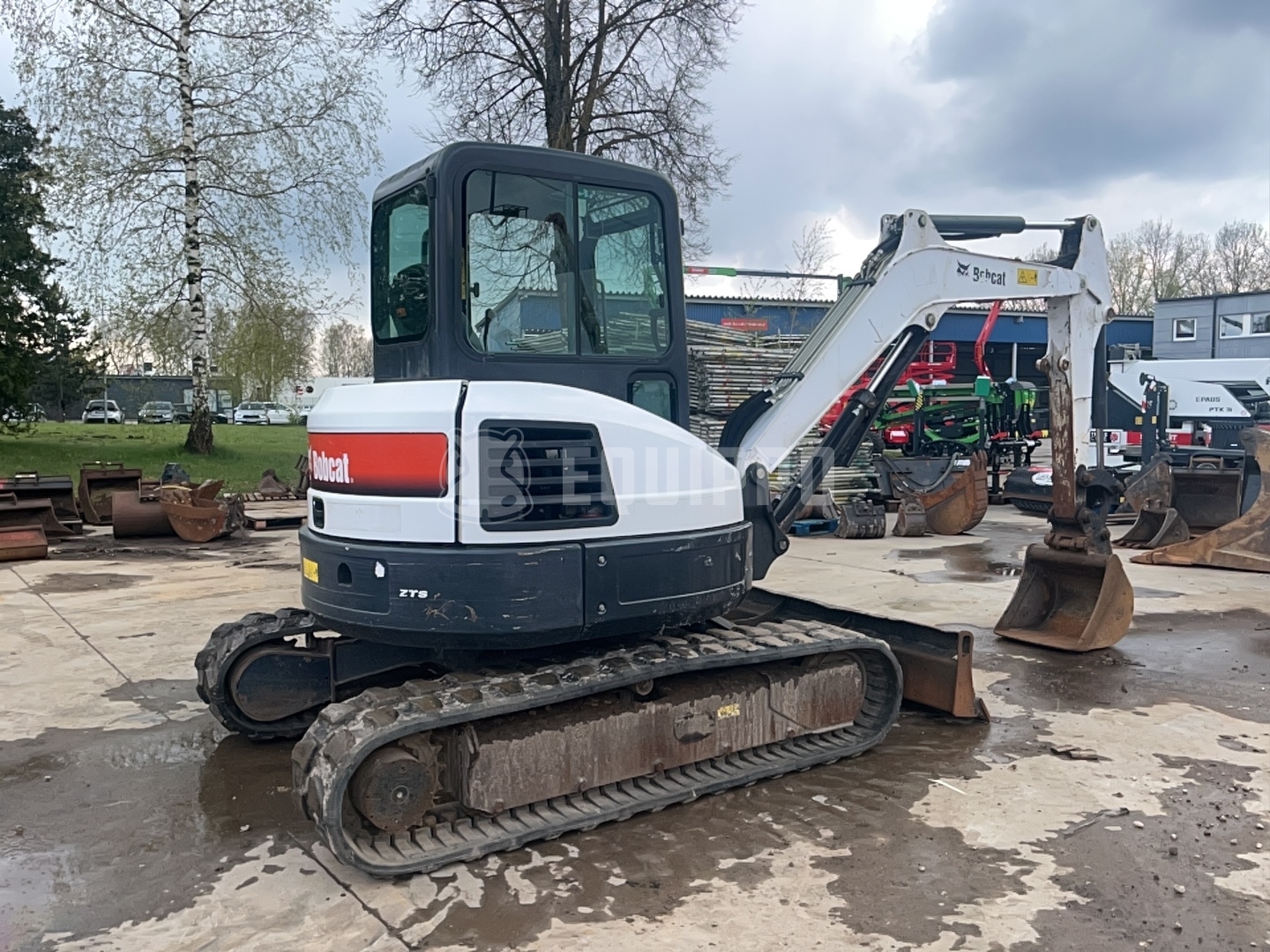 Bobcat E45 met 2 graafbakken - - Gebruikte Mini graafmachine < 7t