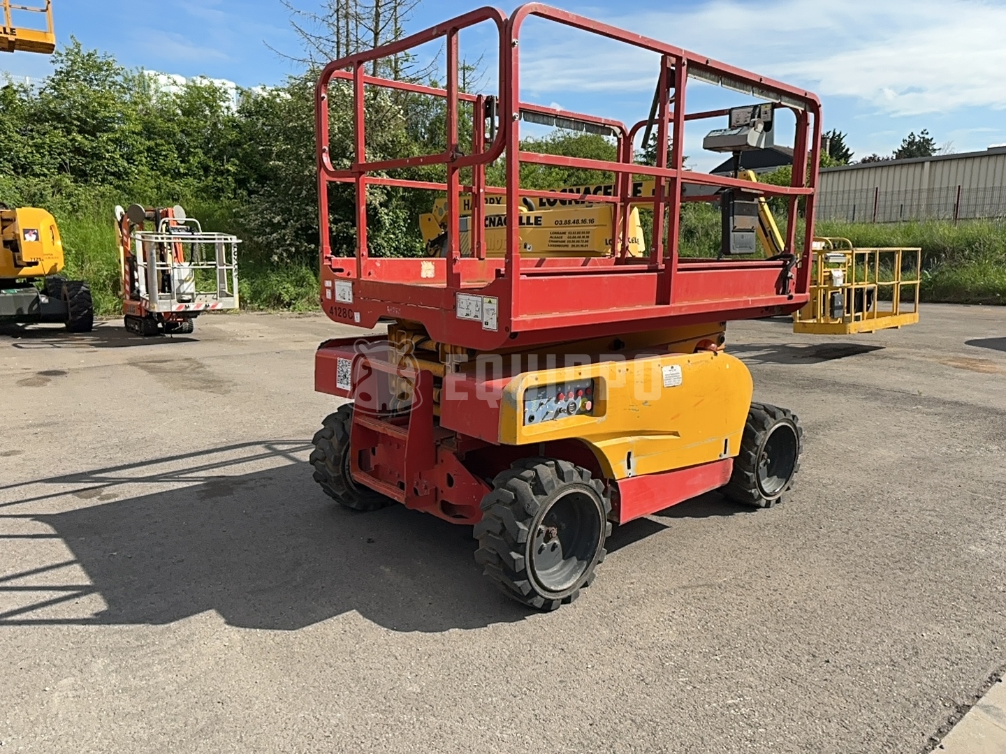Haulotte Compact 10 DX (10,28 meters) - - Used Scissor Lift