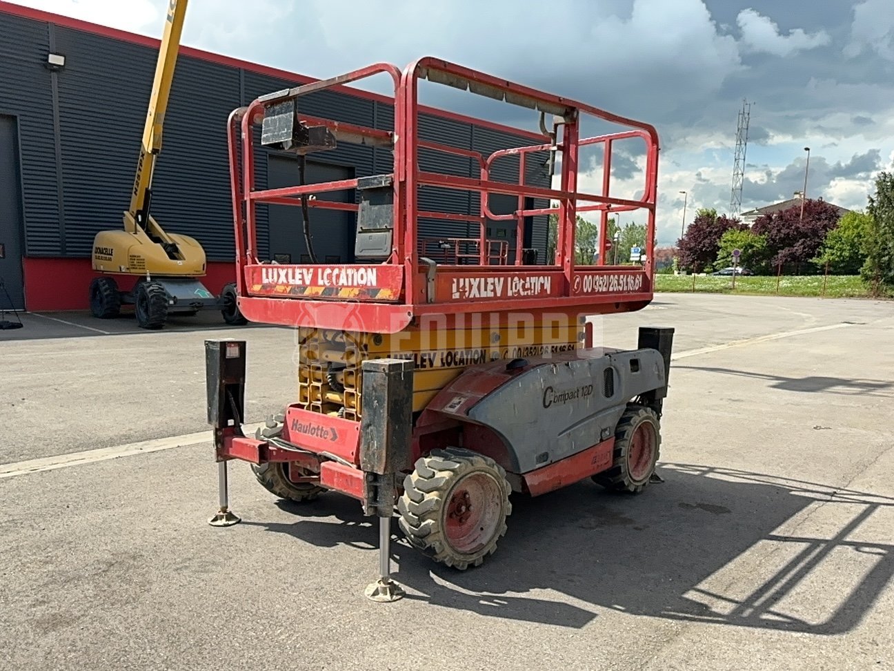 Haulotte Compact 12 Dx (12,06 meters) - - Used Scissor Lift