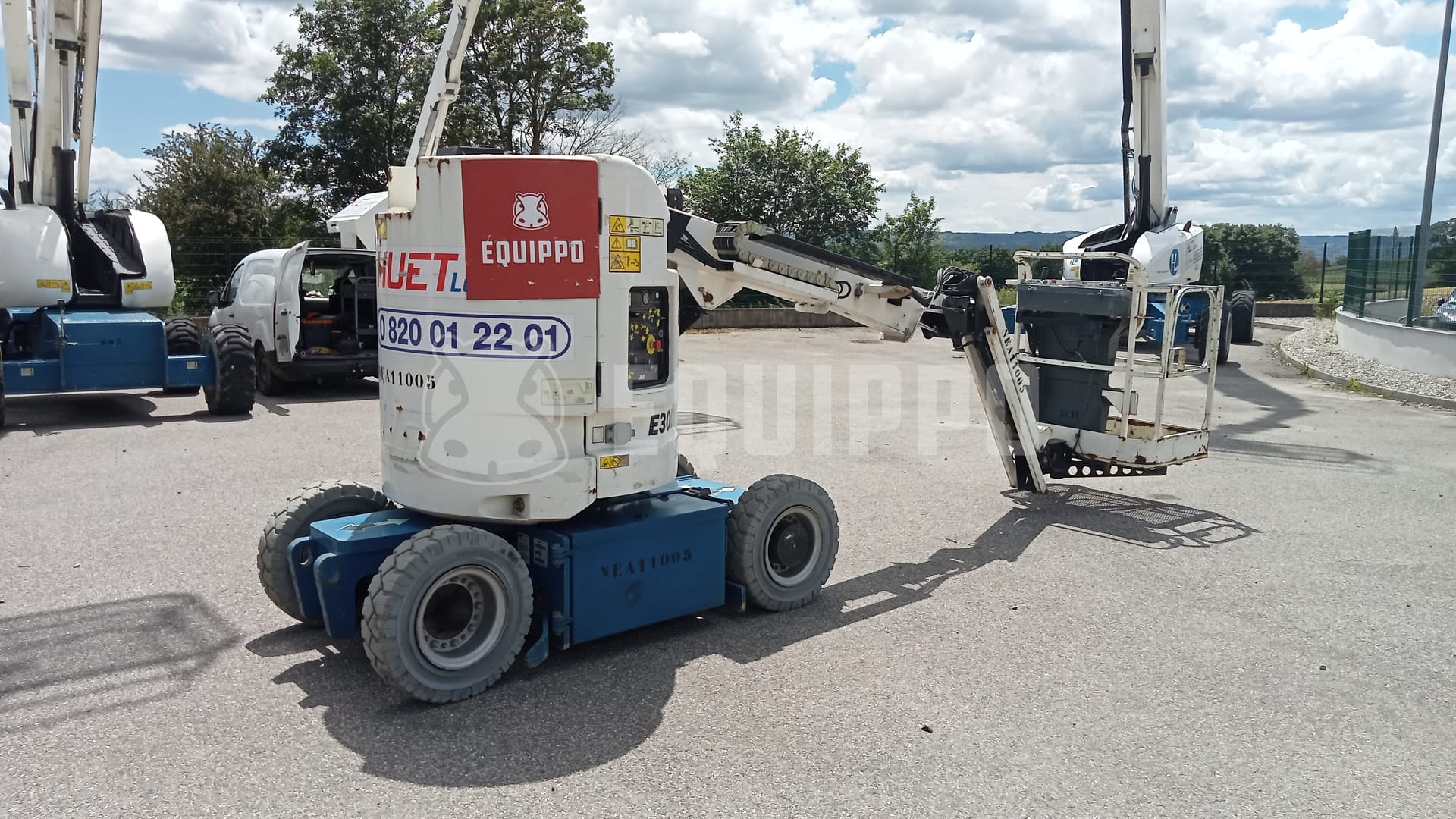 JLG E300AJP (10,97 mètres) - - Nacelle articulée d’Occasion