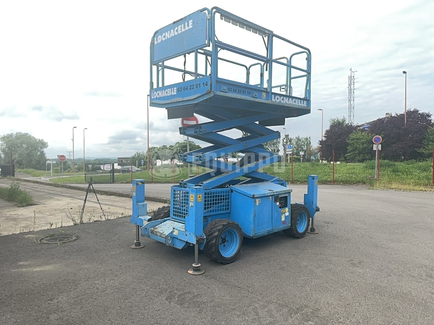 JLG 260MRT (9,92 meters) - - Used Scissor Lift