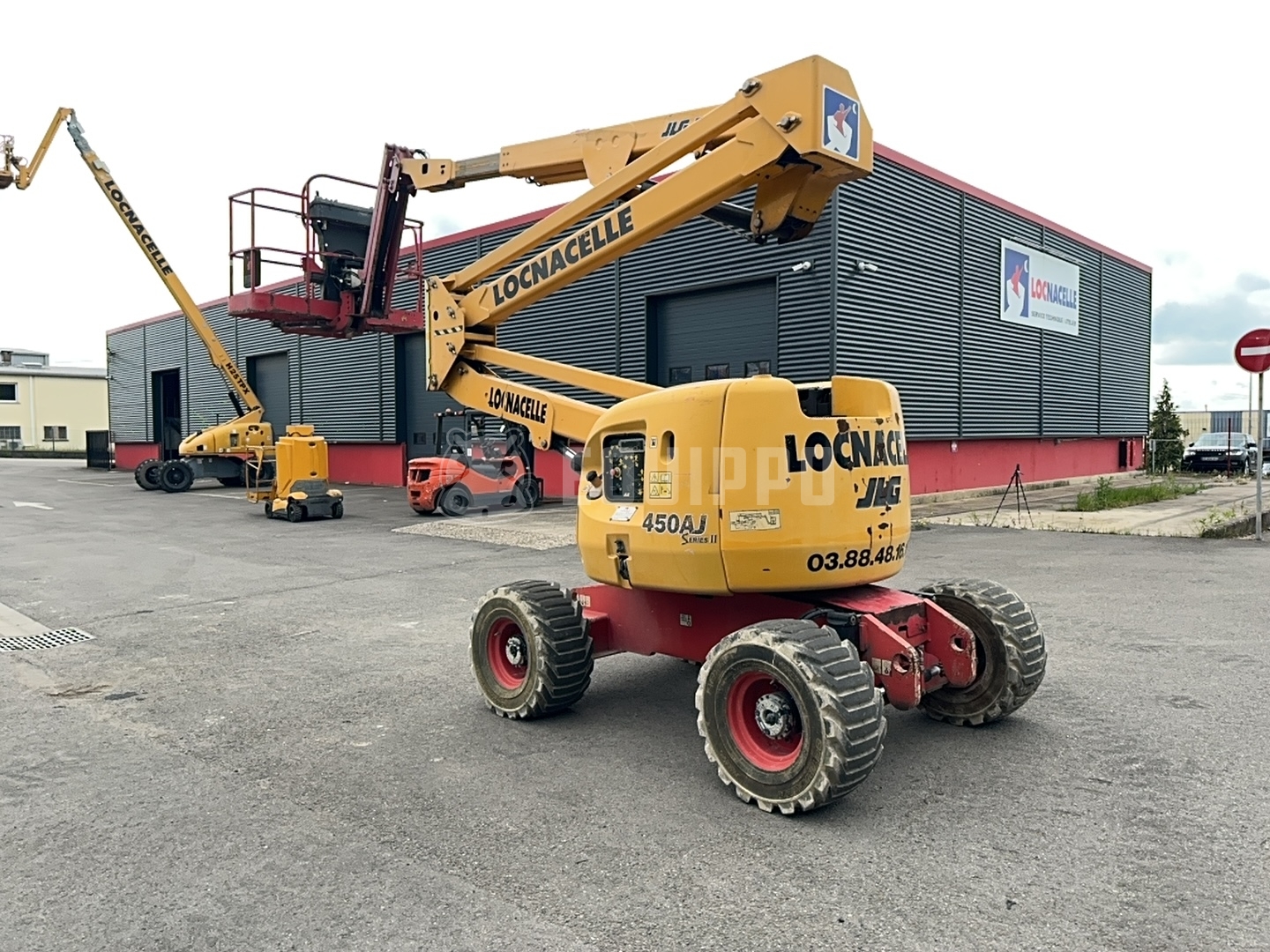JLG 450AJ (15,77 meters) - - Used Articulated Boom Lift