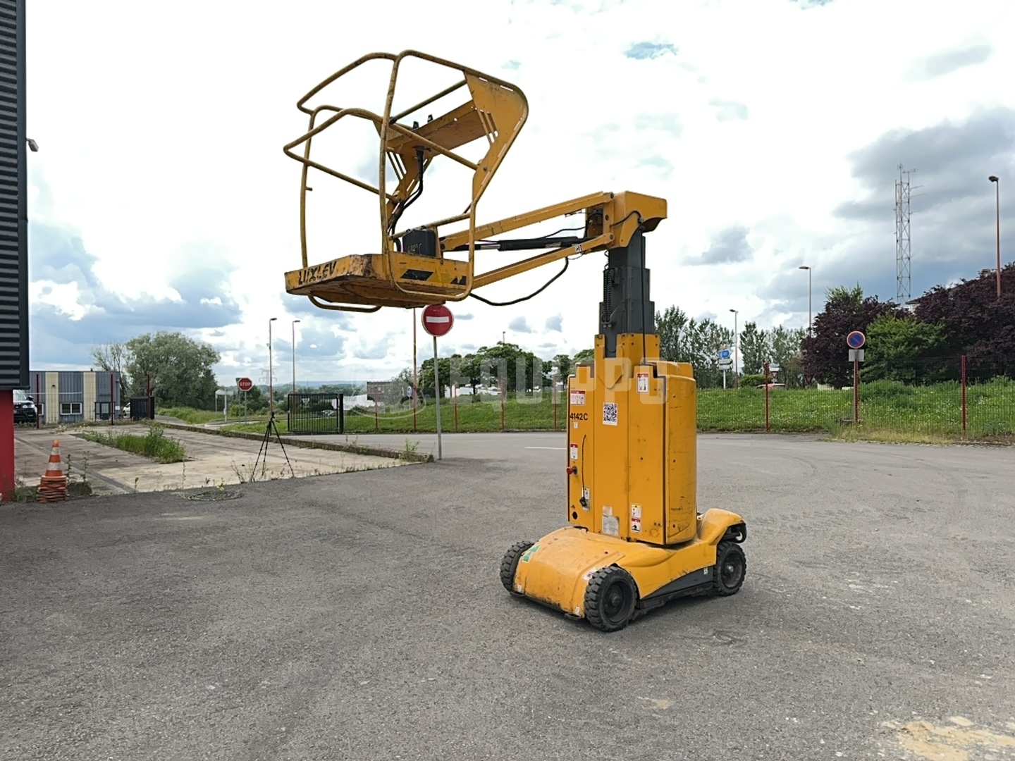 Haulotte Star 10 (10 meters) - - Used Vertical Mast Lift