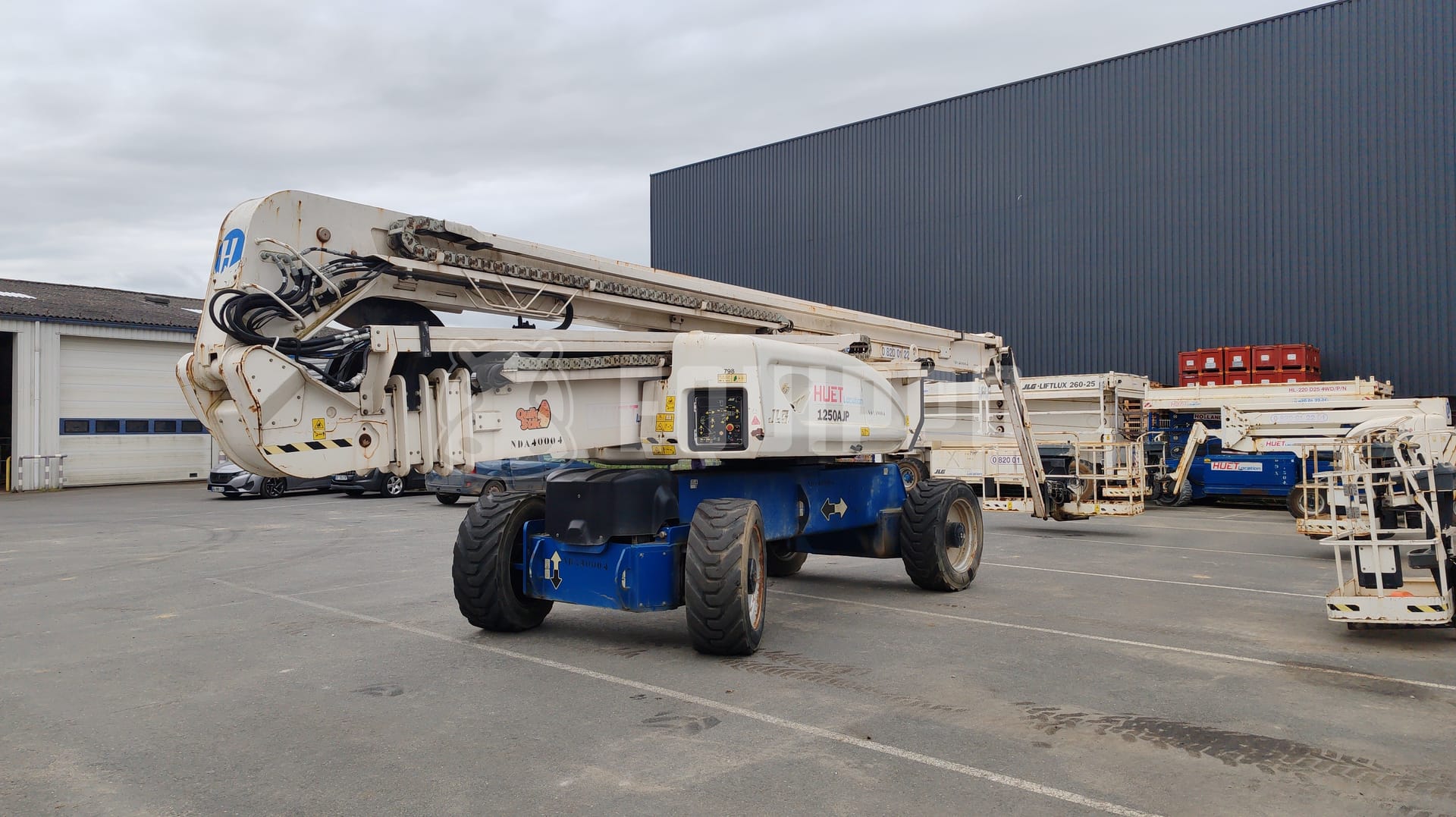 JLG 1250AJP (40,3 meters) - - Used Articulated Boom Lift