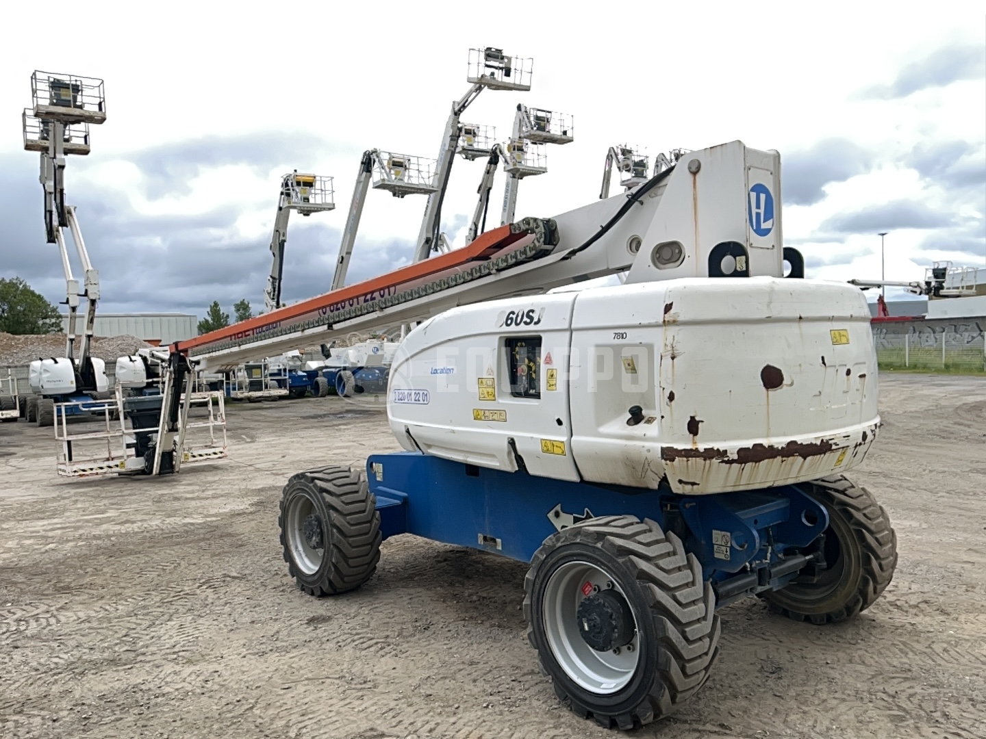 JLG 860SJ (28,21 meters) - - Used Telescopic Boom Lift