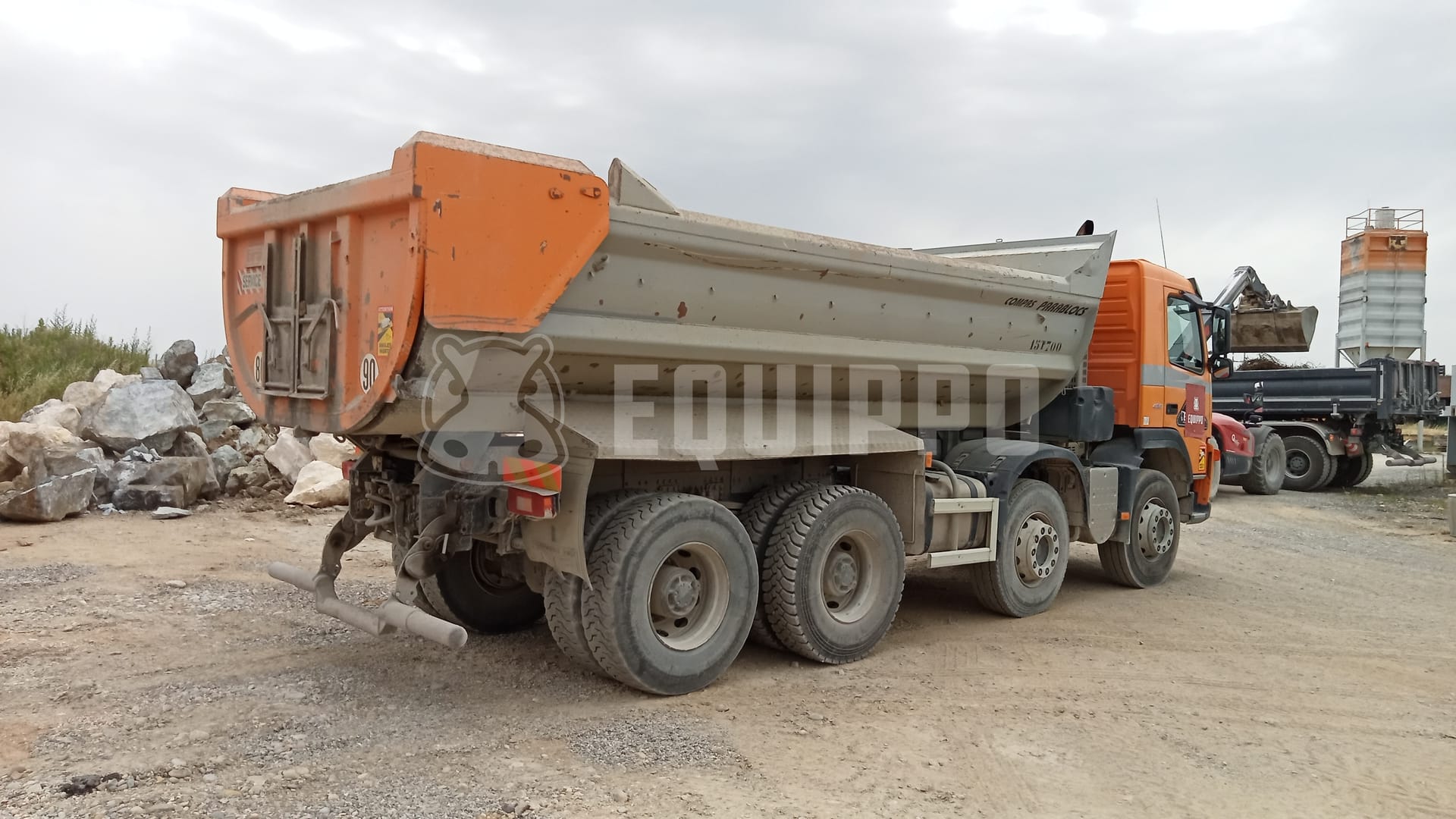 Volvo FM 420 8X4 - - Used Tipper Truck
