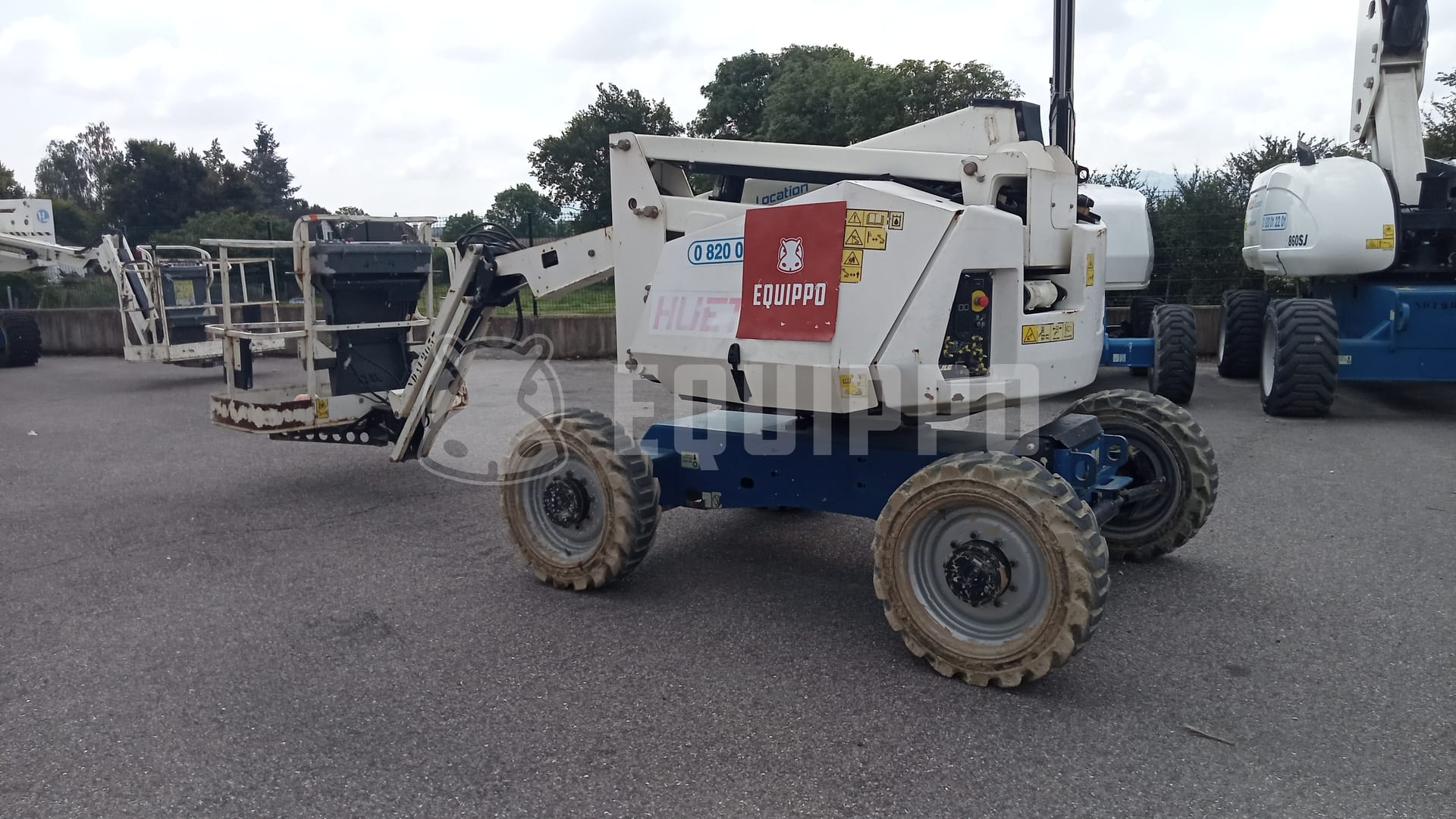 JLG 340AJ (12,31 mètres) - - Nacelle articulée d’Occasion