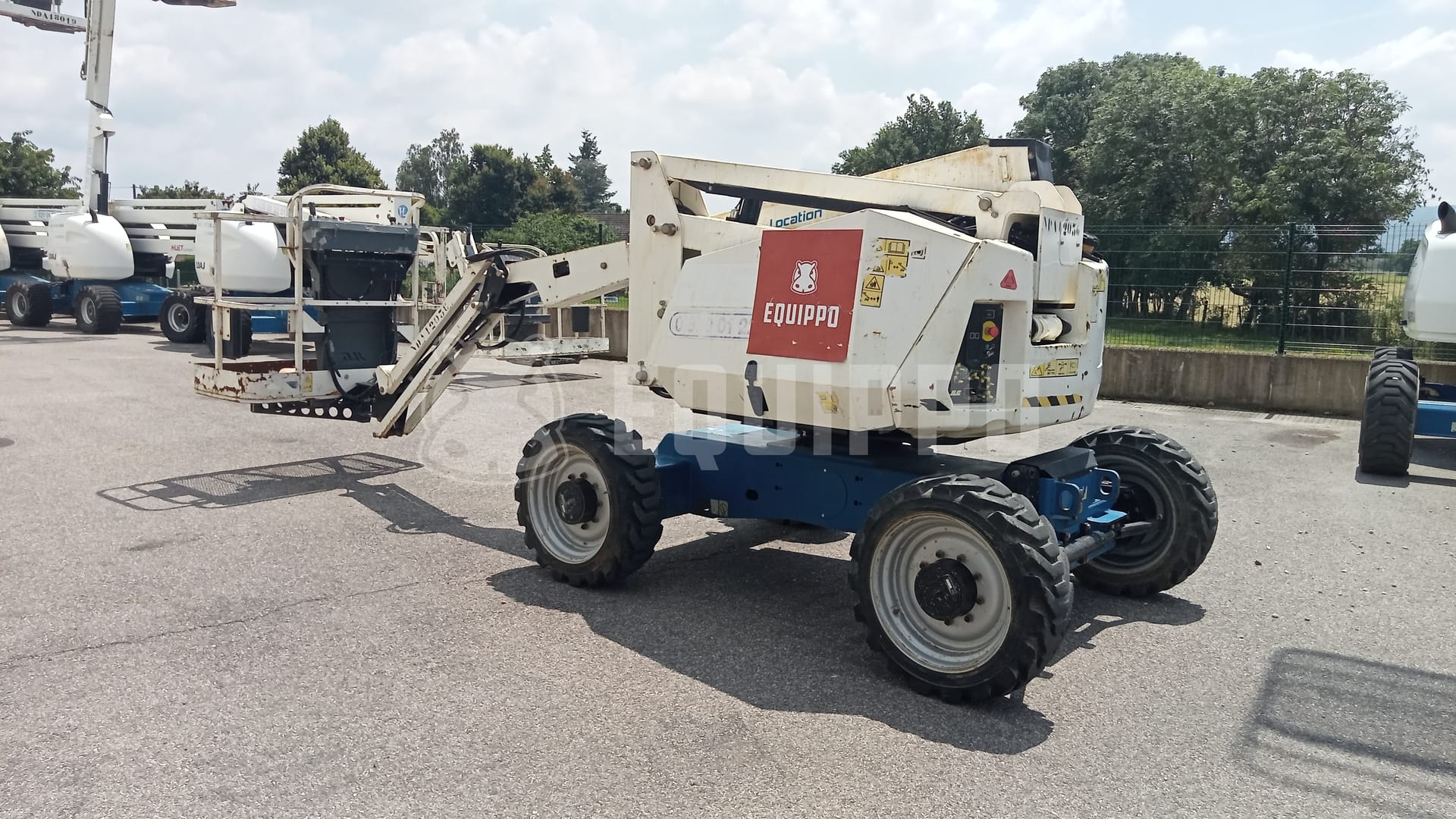 JLG 340AJ (12,31 mètres) - - Nacelle articulée d’Occasion