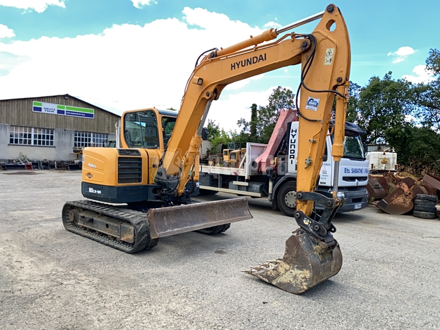 Hyundai Robex 80CR-9A with 3 buckets - - Used Midi Excavator 7t - 12t