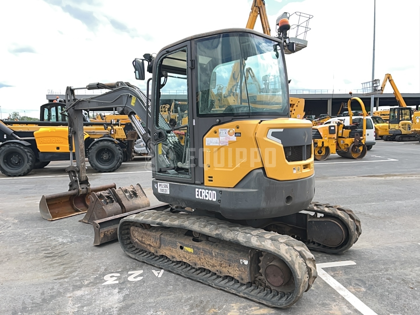 Volvo ECR50D with 3 buckets - - Used Mini Excavator  < 7t
