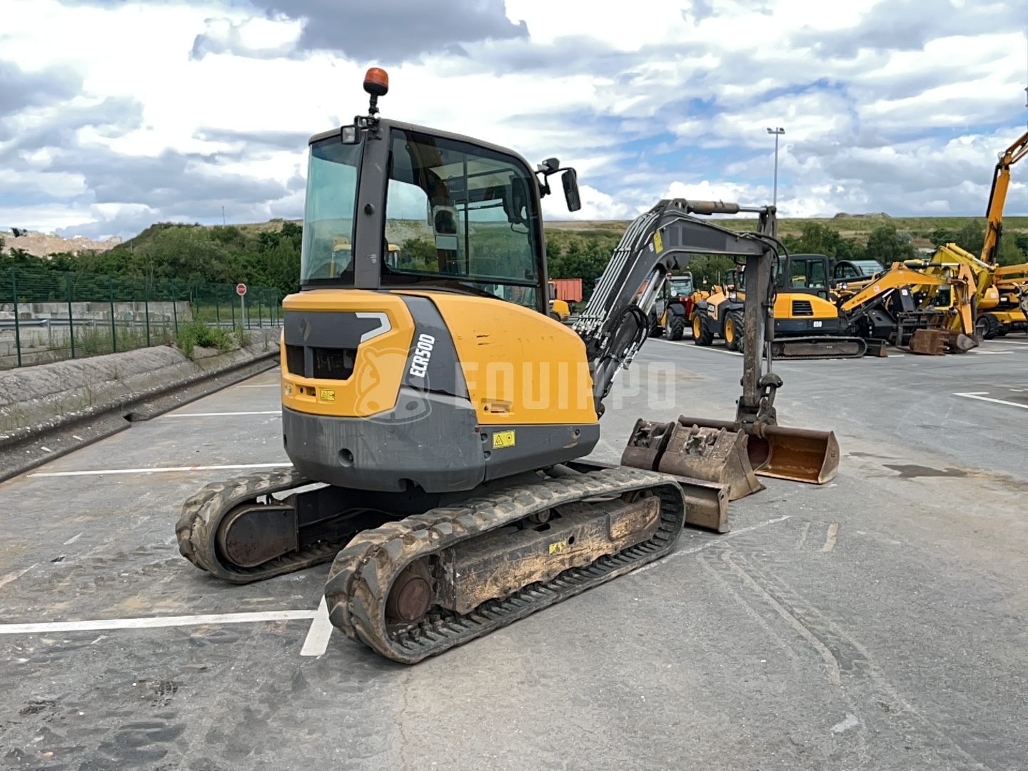 Volvo ECR50D with 3 buckets - - Used Mini Excavator  < 7t