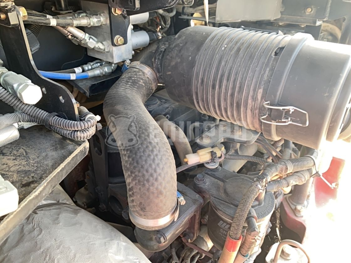 2018 TAKEUCHI TB225-44436942