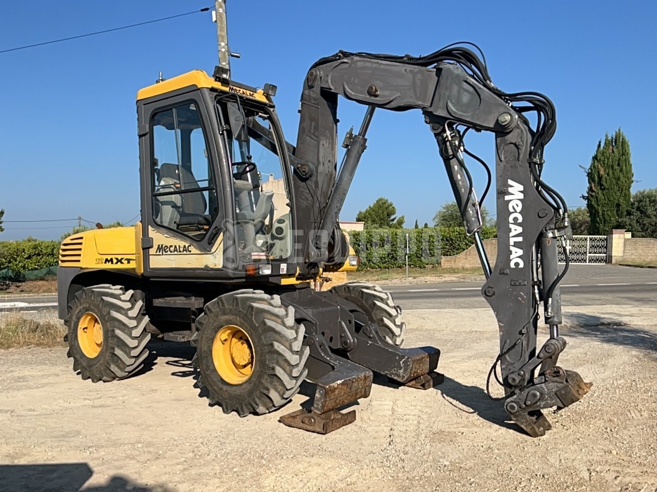 Mecalac 12MTX met 5 graafbakken en rippertand - - Gebruikte Mobiele Graafmachine