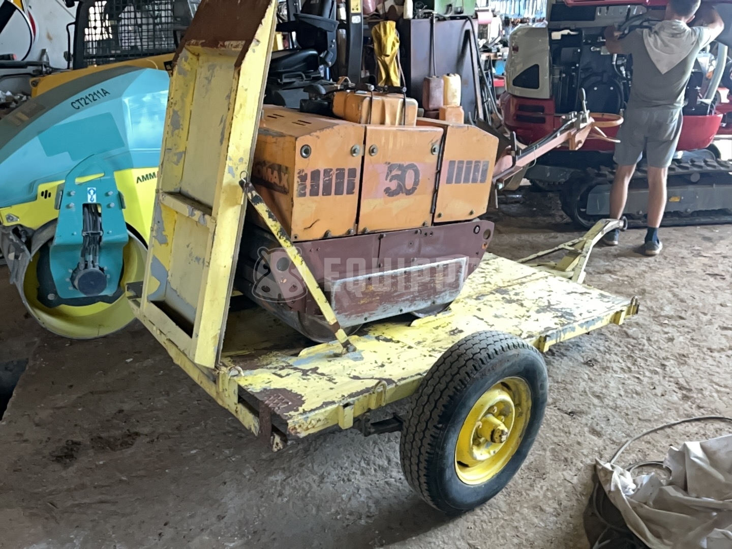 Vibromax W50 met aanhangwagen - - Gebruikte Tandemtrilwals