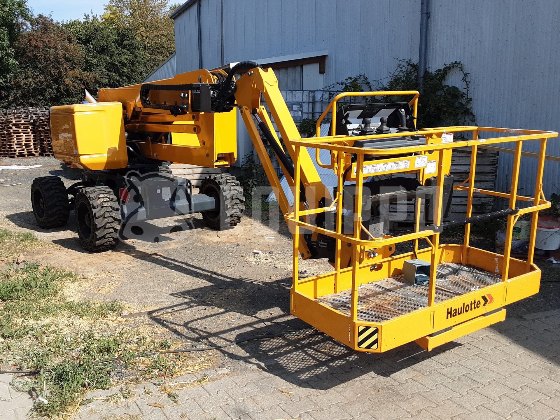 Haulotte HA16 RTJ O (16 mètres) - - Nacelle articulée d’Occasion
