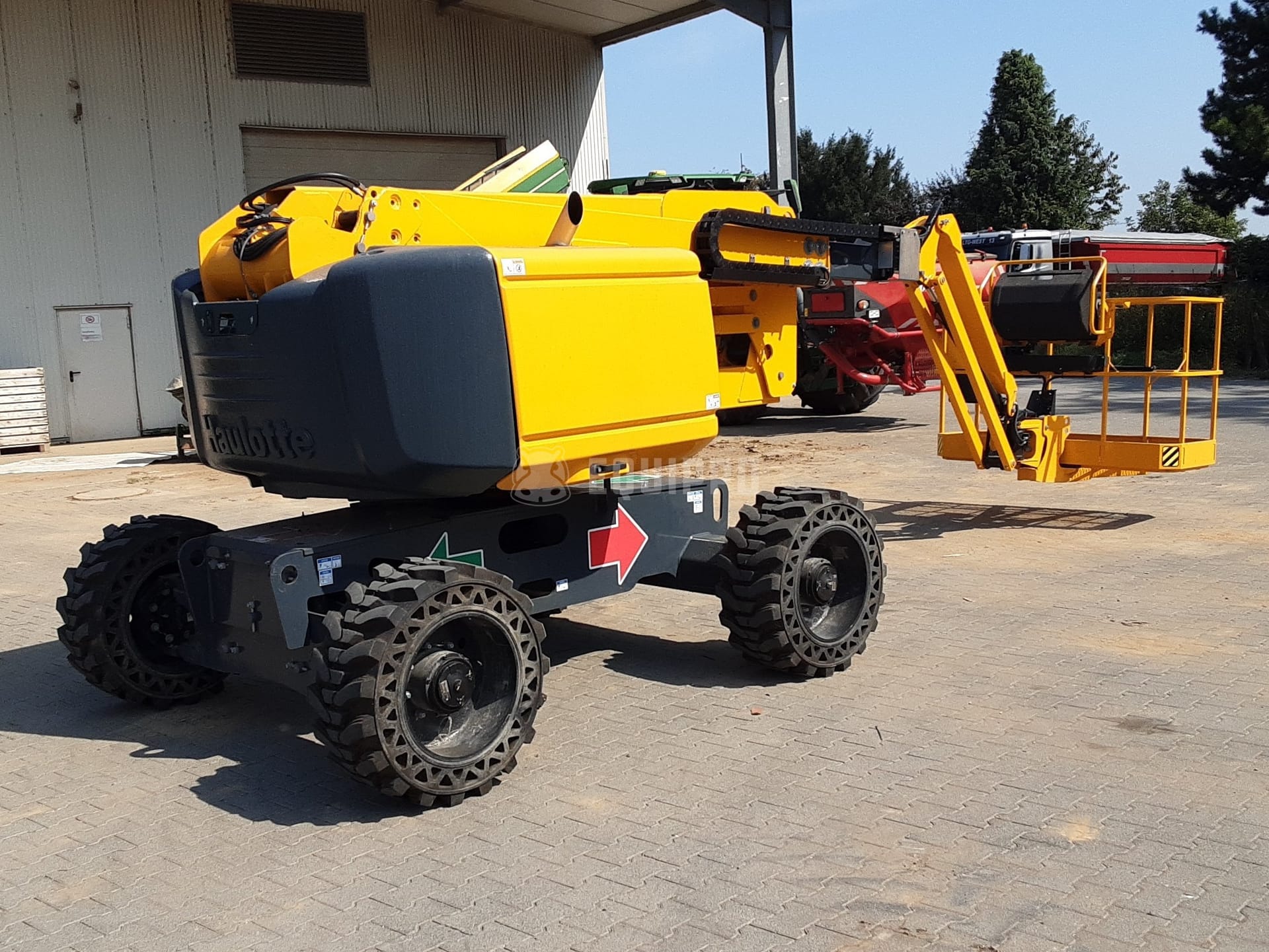 Haulotte HA16 RTJ O (16 mètres) - - Nacelle articulée d’Occasion