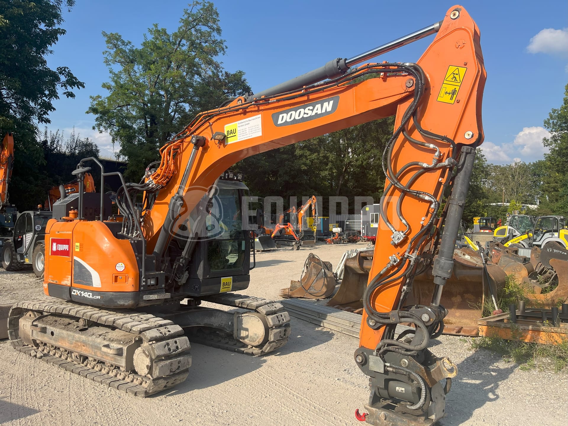 Doosan DX140LCR-5 with PowerTilt OQ65 quickcoupler (without bucket) - - Used Tracked Excavator