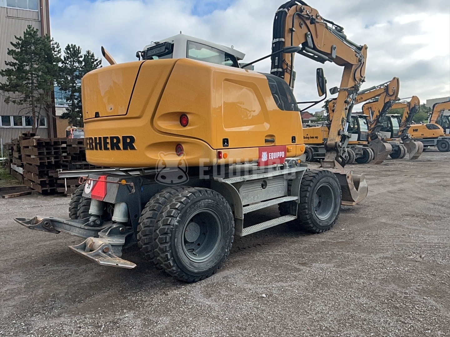 Liebherr A 912 Compact with SWA-33 powertilt quickcoupler and bucket - - Used Wheeled Excavator