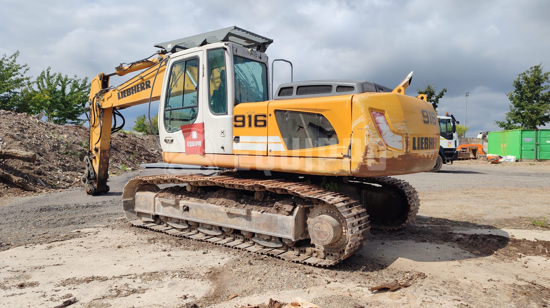 Liebherr R916 LC with 2 buckets - - Used Tracked Excavator