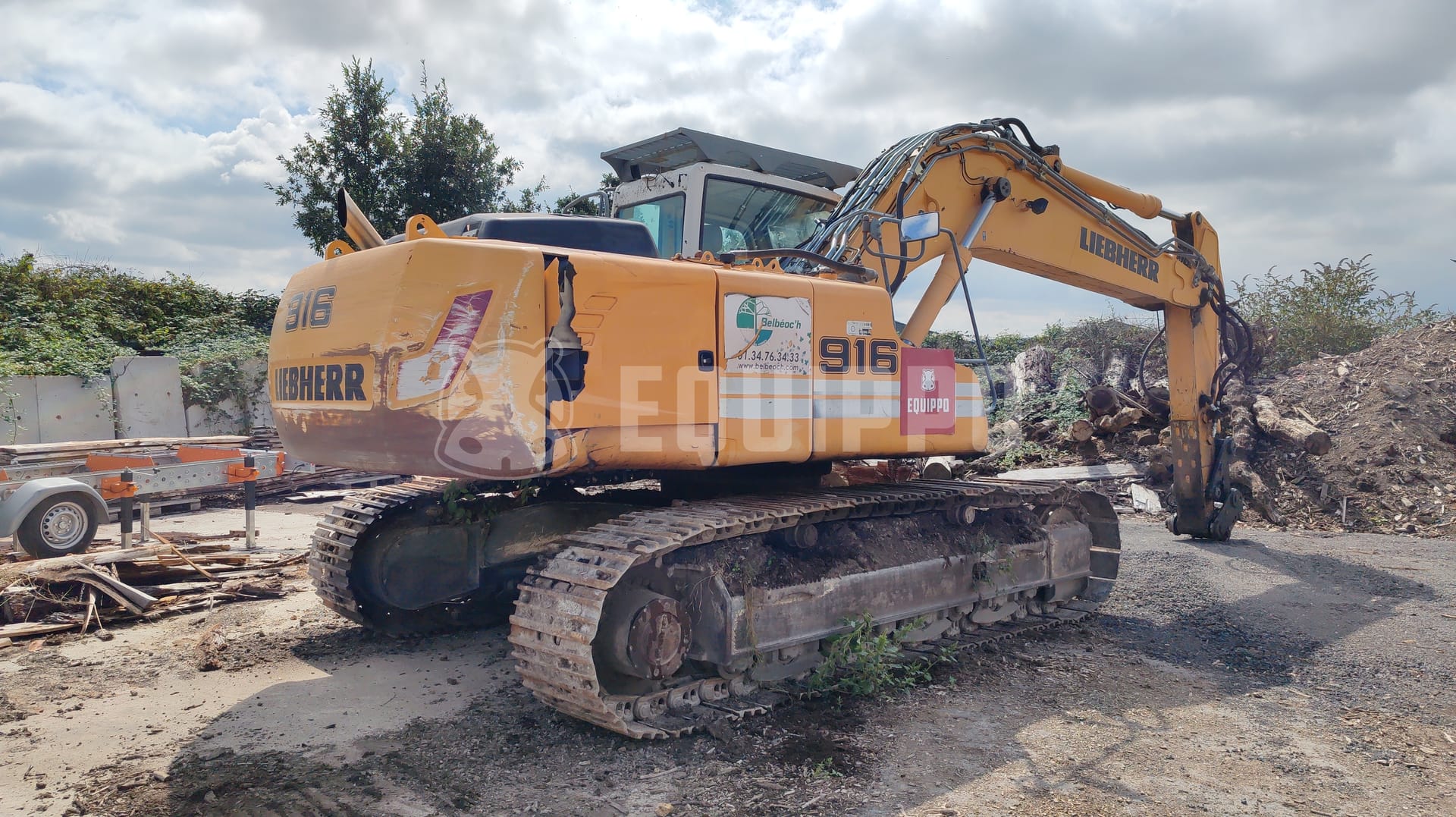 Liebherr R916 LC with 2 buckets - - Used Tracked Excavator