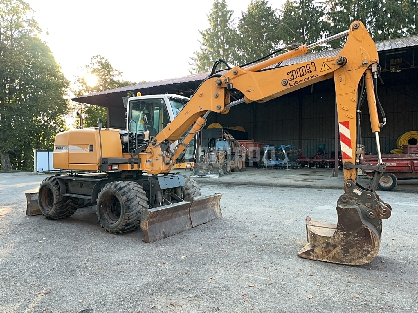 Liebherr A 309 Litronic with 2 buckets - - Used Wheeled Excavator