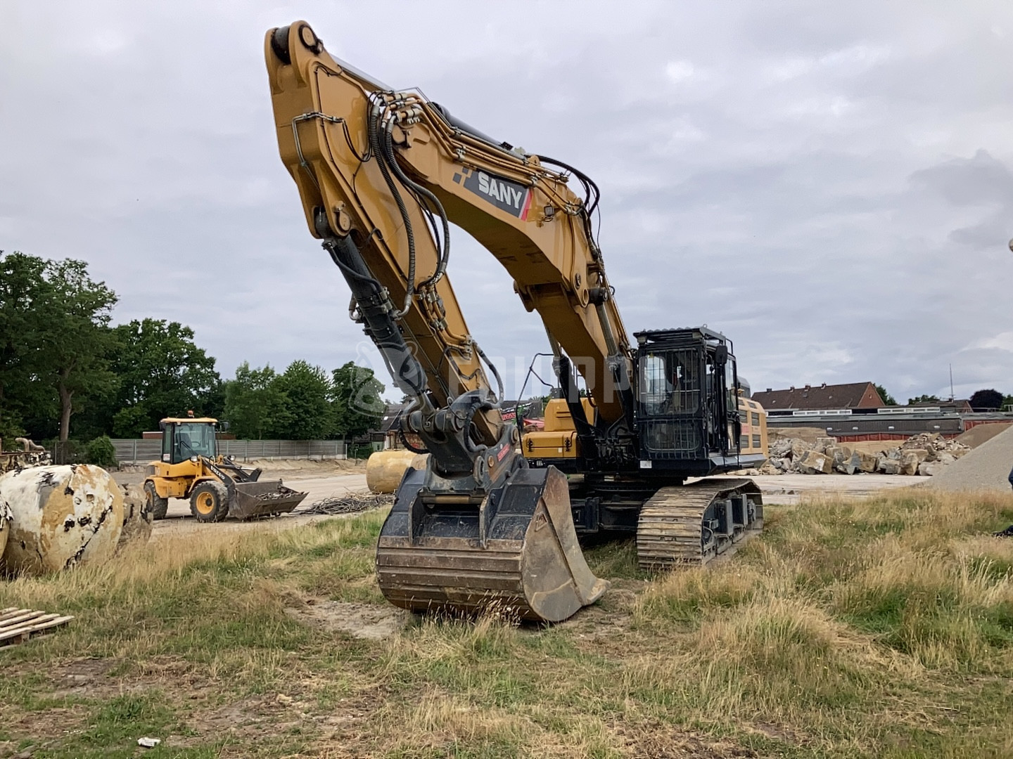 Sany SY500H 28m long front demolition rig / earthmoving boom / Oilquick - - Used Demolition Excavator