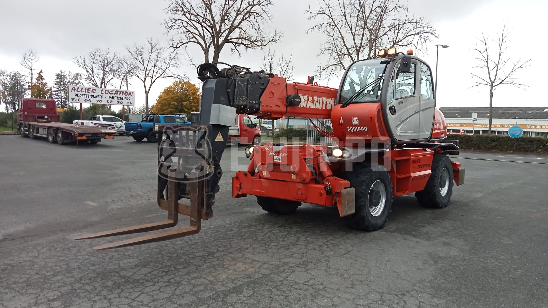 Manitou Mrt 2150 con cesta, cabestrante y horquillas - - Manipuladora Telescópica Usada