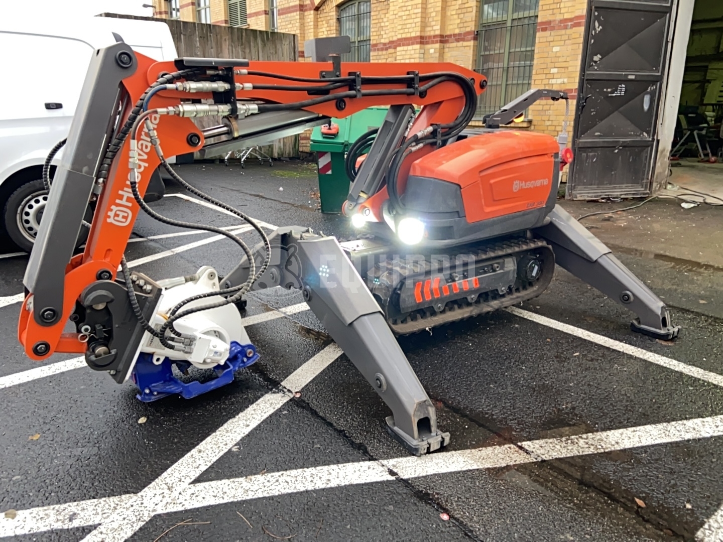 Husqvarna Dxr 300 Demo Robot met Kemroc EX20HD - - Gebruikte Sloopgraafmachine
