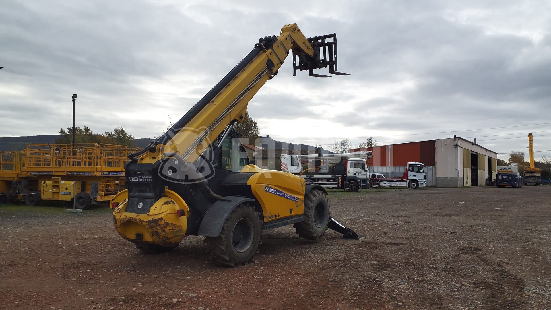 Haulotte HTL4017 (16,7m) with forks (similar to Manitou 1740) - - Used Telescopic Forklift