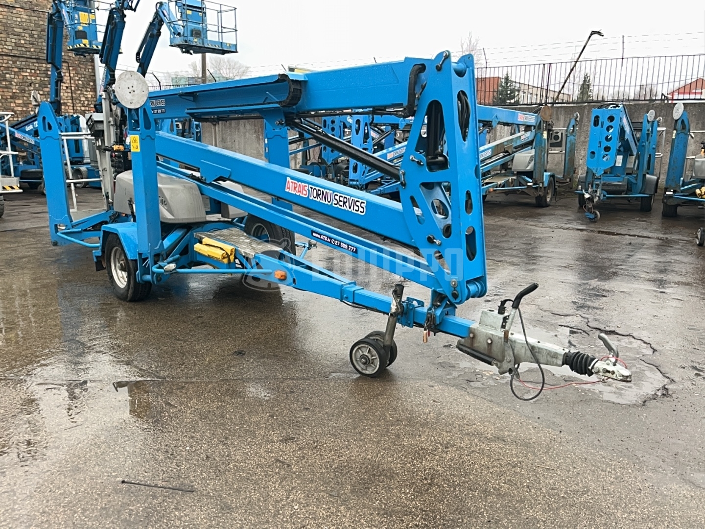 Genie TZ-50 Hybrid w/Drive (15 m) - - Used Trailer-Mounted Boom Lift