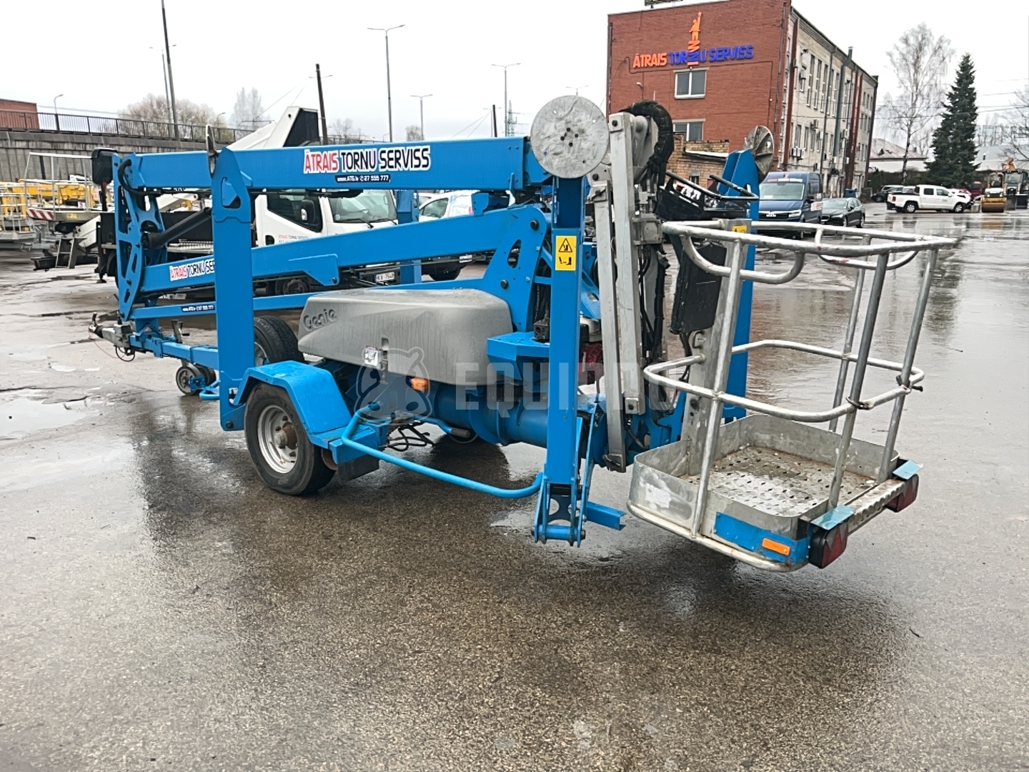 Genie TZ-50 Hybrid w/Drive (15 m) - - Used Trailer-Mounted Boom Lift