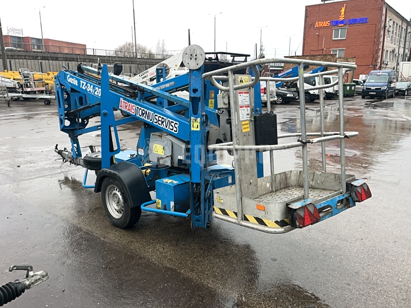 Genie TZ34 (12m) - - Gebrauchte Trailer-Mounted Boom Lift