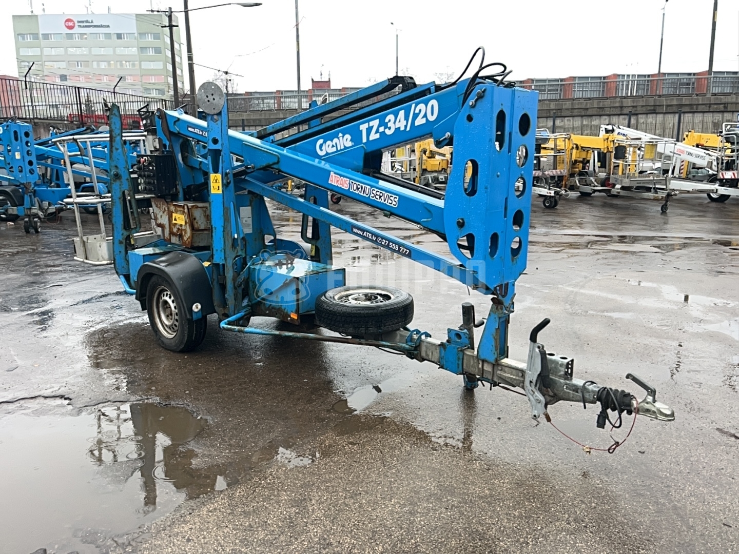 Genie TZ34 (12m) - - Gebruikte Trailer-Mounted Boom Lift
