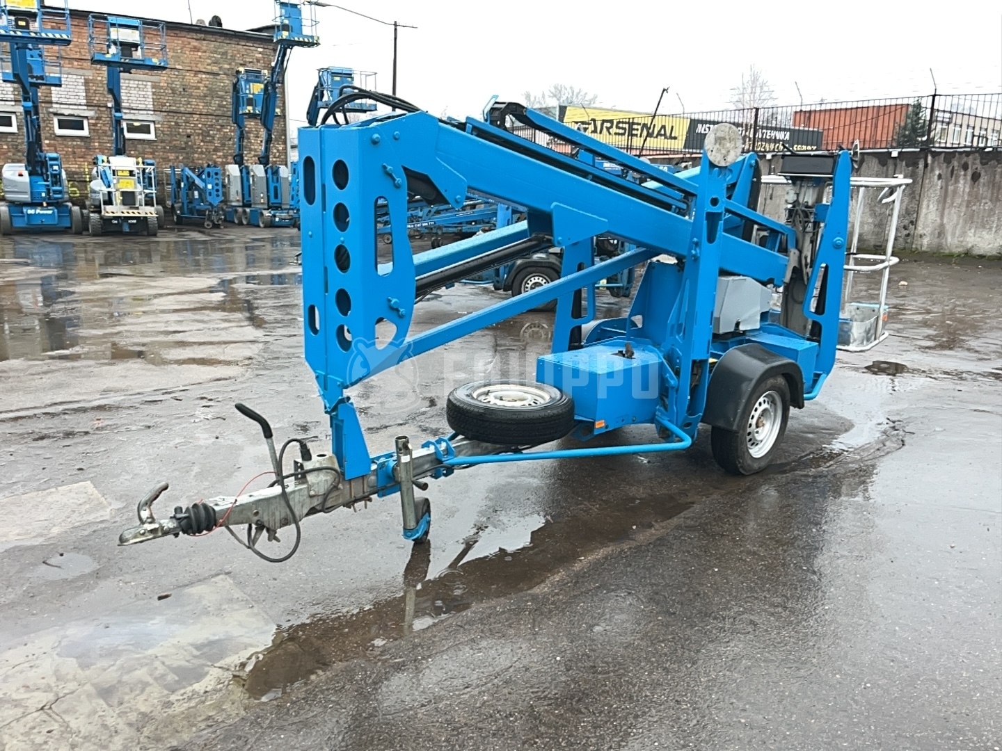 Genie TZ34 (12m) - - Used Trailer-Mounted Boom Lift